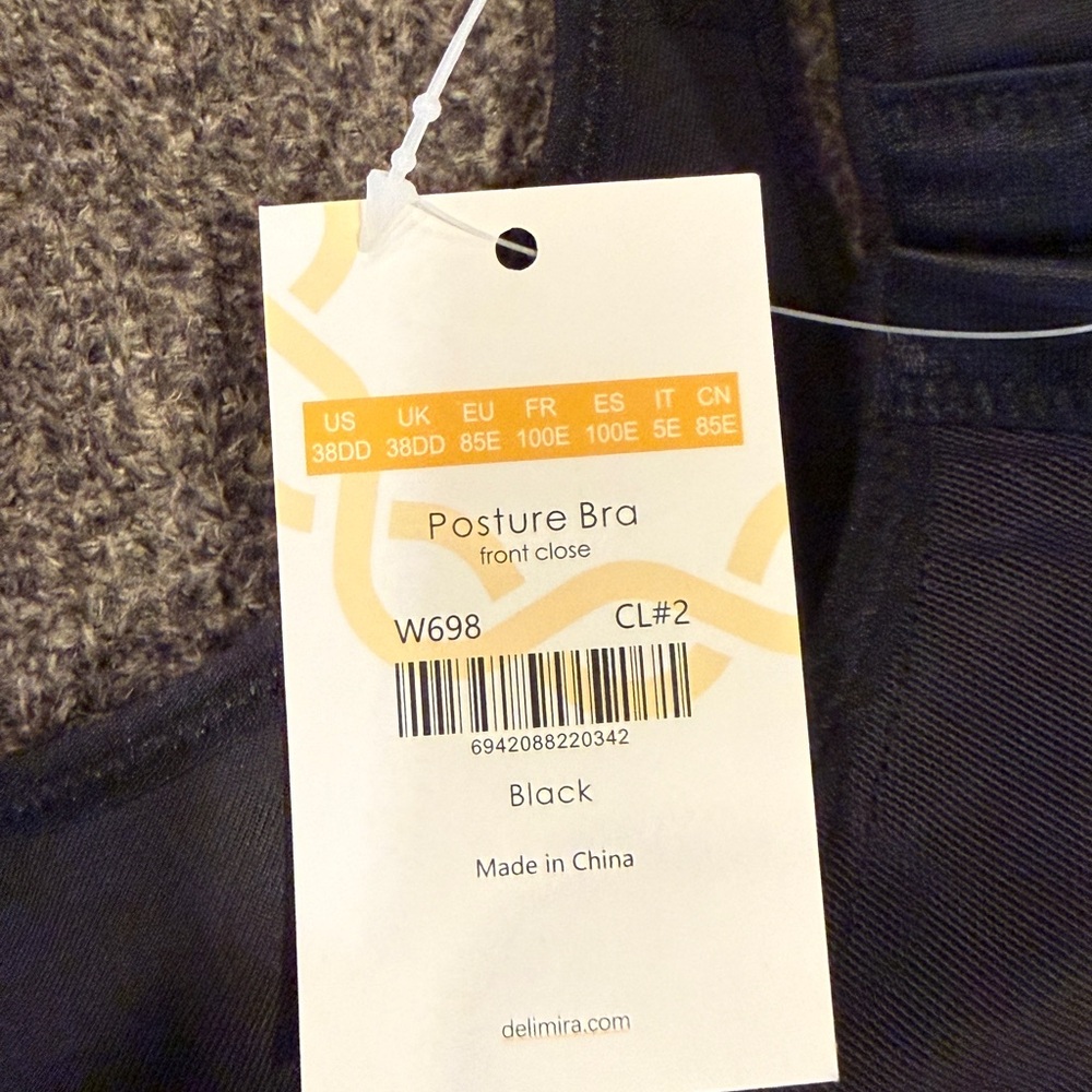 NWT Front-Closure Support Bra - Picture 7 of 11
